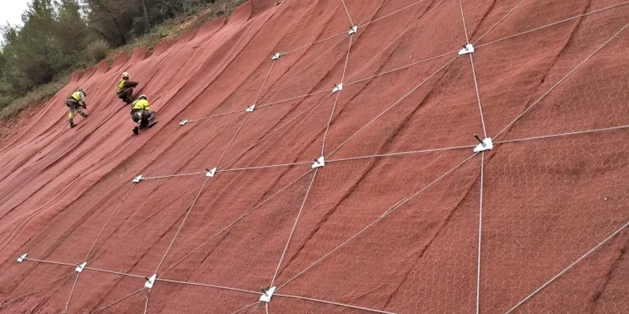 Böschungsstabilitätsanalyse in Koblenz: Geotechnische Sicherheit am Mittelrhein